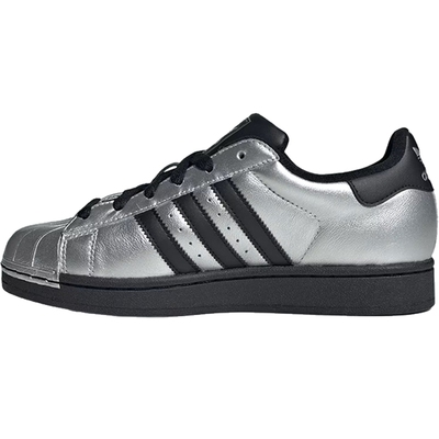 阿迪达斯运动鞋休闲鞋