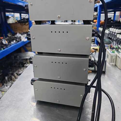 议价SP2000C涂胶机控制器1台，AD2000C点胶机控制器3