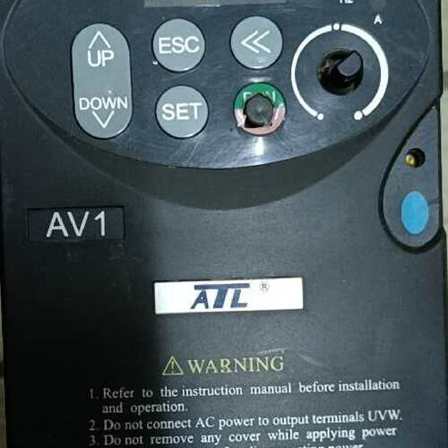 询爱德利变频器AV1-4T0007 380V0.75KW 测试