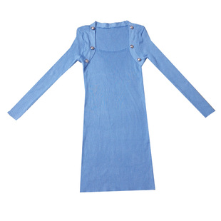 针织连衣裙女秋冬法式方领修身小个子性感包臀配大衣的长袖打底裙