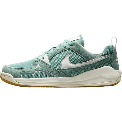 耐克女士轻盈缓震运动鞋