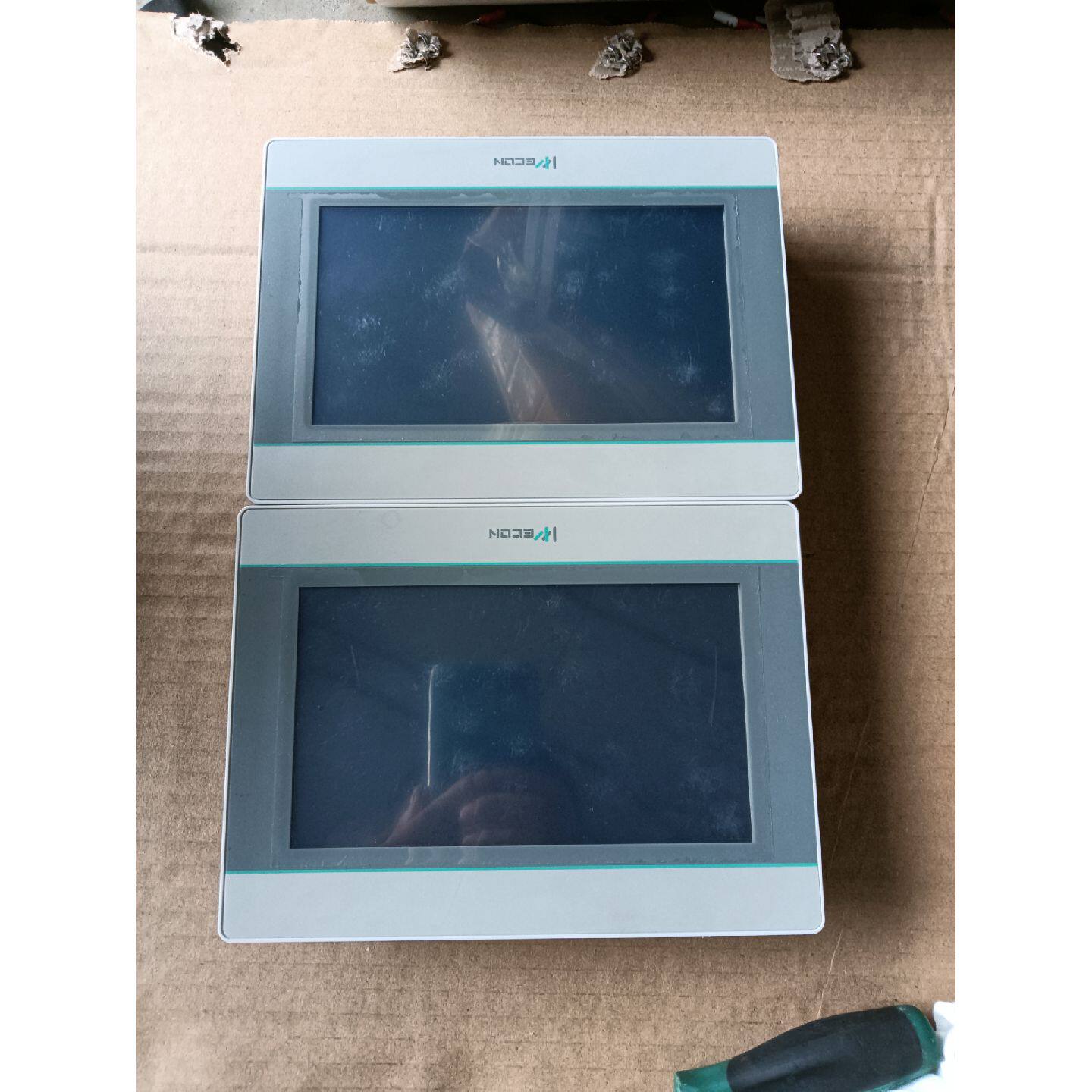 99新維控觸摸屏，顯示屏，觸摸屏，型號PI3070i，包好，