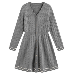 胖莹莹大码女装法式复古V领学院风条纹收腰A字版弹力短款连衣裙