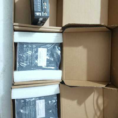 溢价-仓库备用汇川400W伺服电机驱动器IS620PS2R8I-C