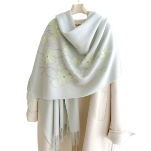 纯羊毛披肩外搭高端女羊绒围巾送妈妈旗袍斗篷冬季高级感生日礼物