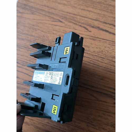 询价195-7HD10-0XA0模块，99新橙色，