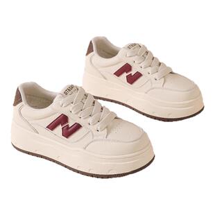 星期六加绒小白鞋女款2025新款小个子厚底鞋冬季板鞋配裙子棉鞋