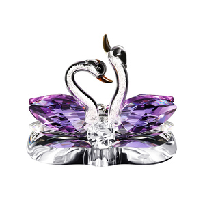 水晶天鹅摆件晶莹剔透持久淡香