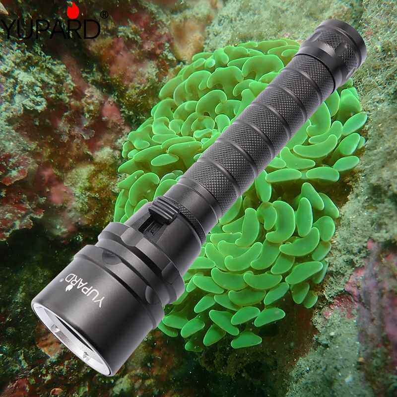 T6LED强光潜水手电筒潜水钓鱼补远射光拍摄黄光防水水下灯白光