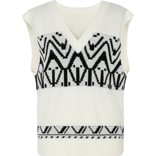 XG雪歌创意刺绣长袖毛针织衫时尚秋季新款浅米色绵羊毛套头毛衫女