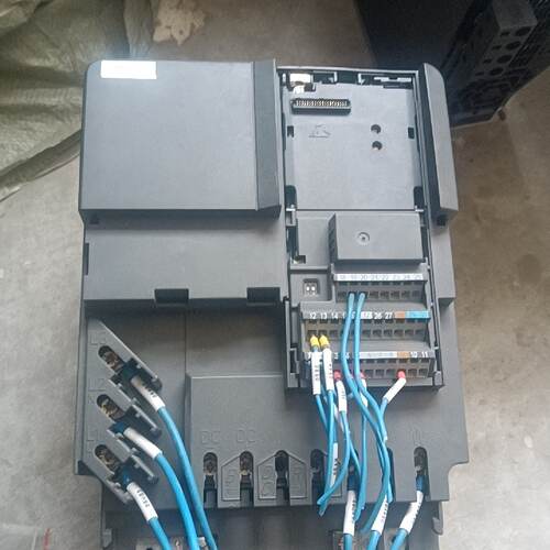 变频器 型号 6SE6440-2UD25-5CA1 。—议价