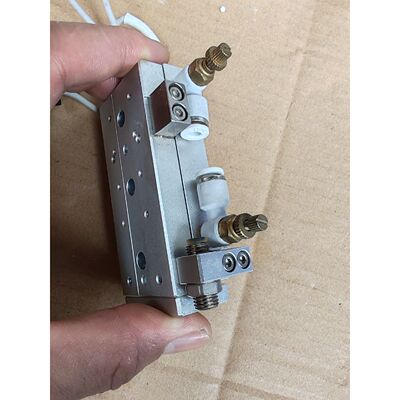 询价下单亚德客气缸HFT20X40S滑台气缸，拆机件，成色如图，功能