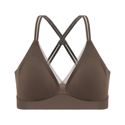 裸感体验无钢圈双肩带聚拢文胸女