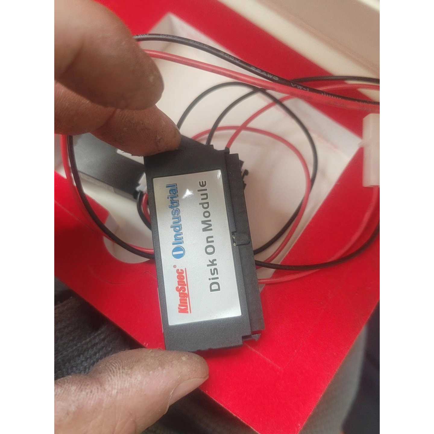 IDE接口固态硬盘32G金胜维连接器