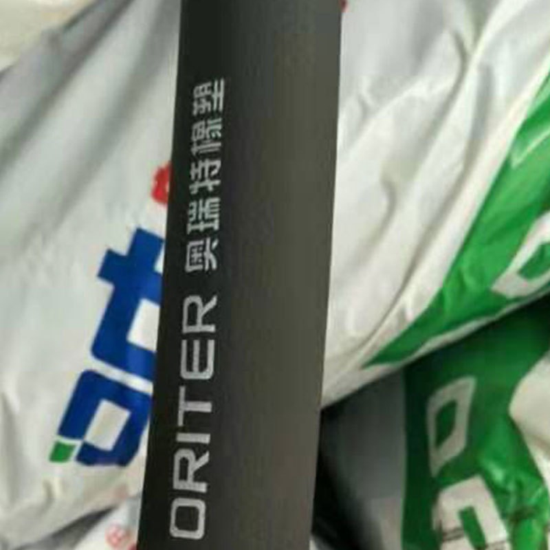 现货供应 B1级阻燃隔热空调橡塑管防火隔热空调保温管橡塑管批发