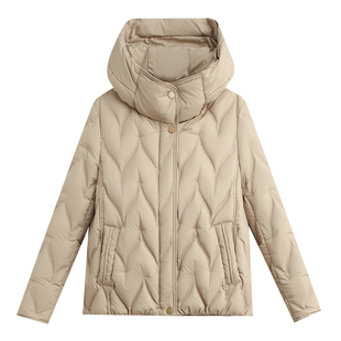 50岁妈妈冬装羽绒服2025新款中年女洋气短款中老年秋冬白鸭绒外套