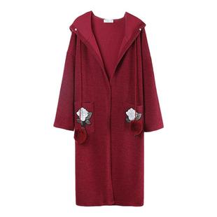 拉萨西藏旅游衣服女装大西北青海红色斗篷外套适合去西安旅行穿搭