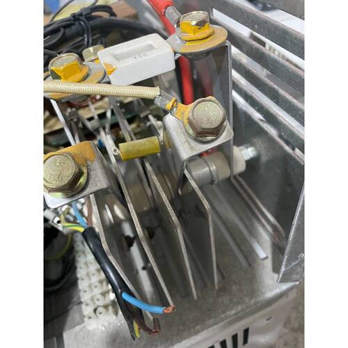 询价-德龙 充电机 整流器24V15--35有2个，，成色如图