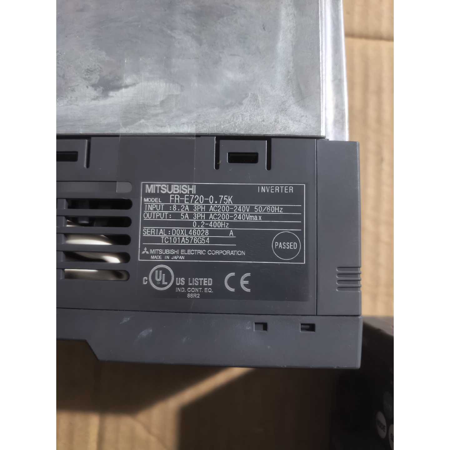 议价三菱变频器220V-0.75KW