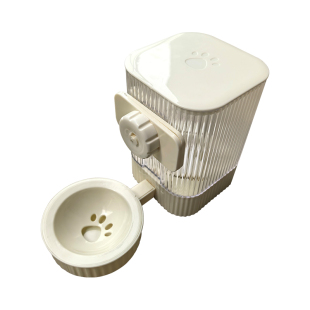 小宠饮水器悬挂式水壶兔子龙猫专用水碗豚鼠喝水器宠物大容量水槽