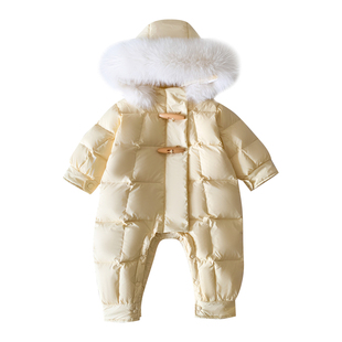 小月龄亲子装冬季一家三口羽绒服外套高端母女母子装保暖冬装衣服