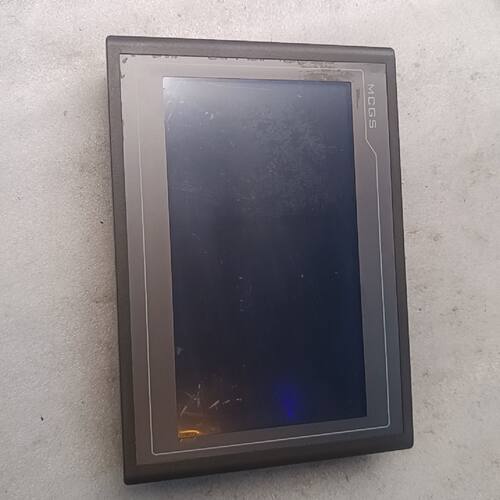 溢价-昆仑通态触摸屏TPC1061Ti