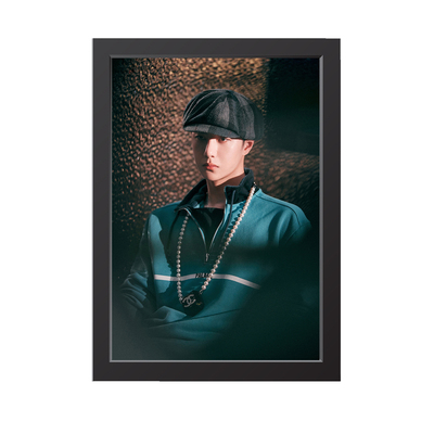 王一博挂画海报明星写真周边桌面相框应援立牌摆件宿舍追星礼物