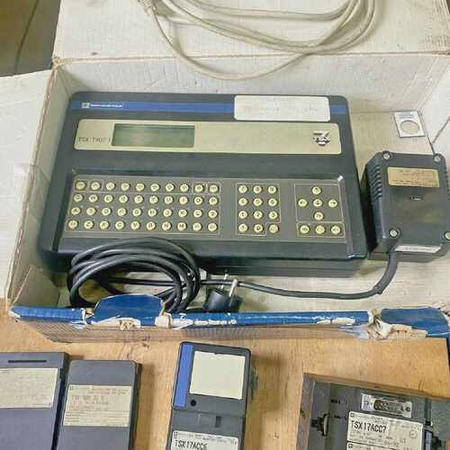 Telemecanique Tsx T407 10 TSX17ACC7 TSX17acc6 RAM 32 8