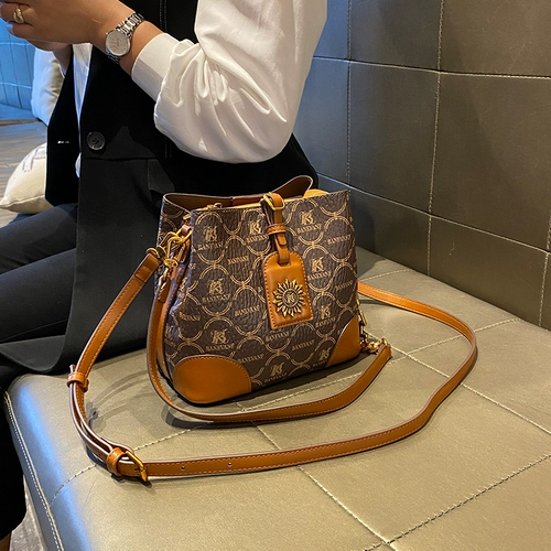 Демисезонная модная универсальная сумка через плечо, из натуральной кожи, 2023, в корейском стиле