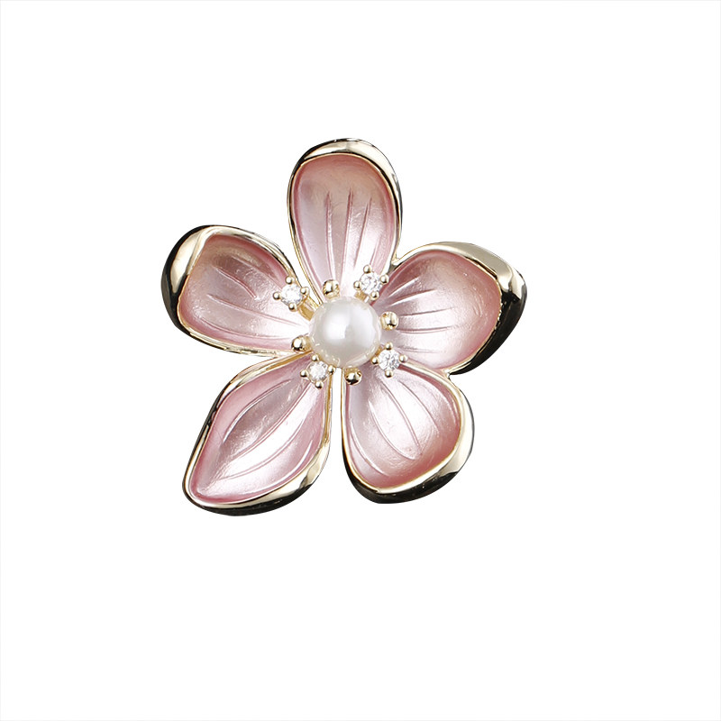 立体粉色花瓣桃花胸针