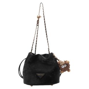 今年流行爆款小包包女2026新款秋冬时尚单肩包百搭链条斜挎水桶包