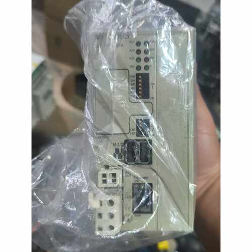 议价安川控制器，MP2300S全新没包装盒，没开封，就这一个