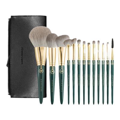 毛质细腻不扎脸柔软好上妆