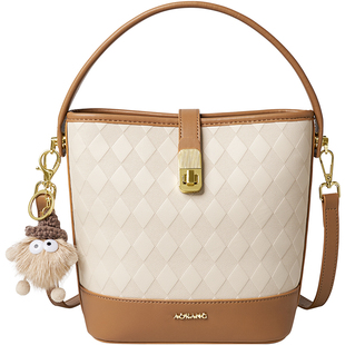 奥康水桶包2025新款包包春夏斜挎手提包高级感通勤女包时尚单肩包