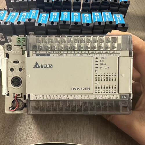 询台达PLC型号DVP32EH00T2现货一台成色如图功能完好