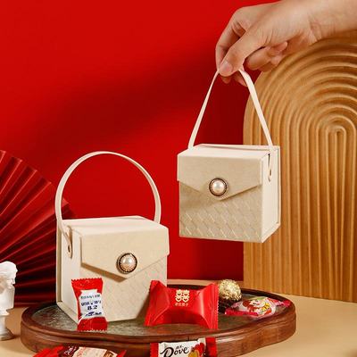 轻奢绒布伴娘伴手盒2025盒子糖盒新款喜结婚小喜糖礼绒布珍珠礼盒