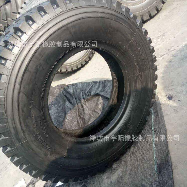 矿山 12.00R24 吊车轮胎 加深加宽钢丝轮胎
