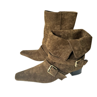 小池在首尔25年新款小众设计感尖头西部靴子个性高级感炸街小短靴