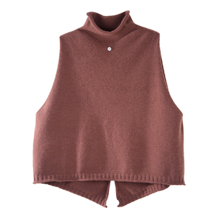 芳尘叠穿针织马甲女2024新款宽松保暖坎肩贝壳扣软糯秋冬毛衣背心