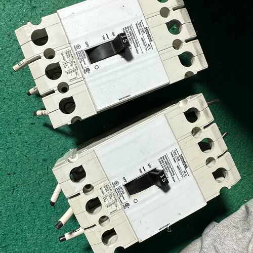 溢价-，断路器 CQD315 3P15A 成色如图，功能