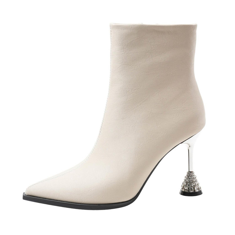 法式优雅米色短靴女秋冬新款高跟瘦瘦靴真皮尖头水钻酒杯跟时装靴