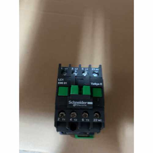 下单前咨询LC1E0601B5N几乎全新施耐德接触器 ，TeSys E