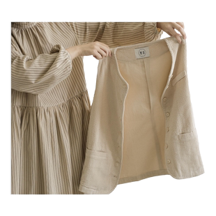 复述米色全棉灯芯绒日系圆领早秋马甲女百搭双层单排扣背心马夹