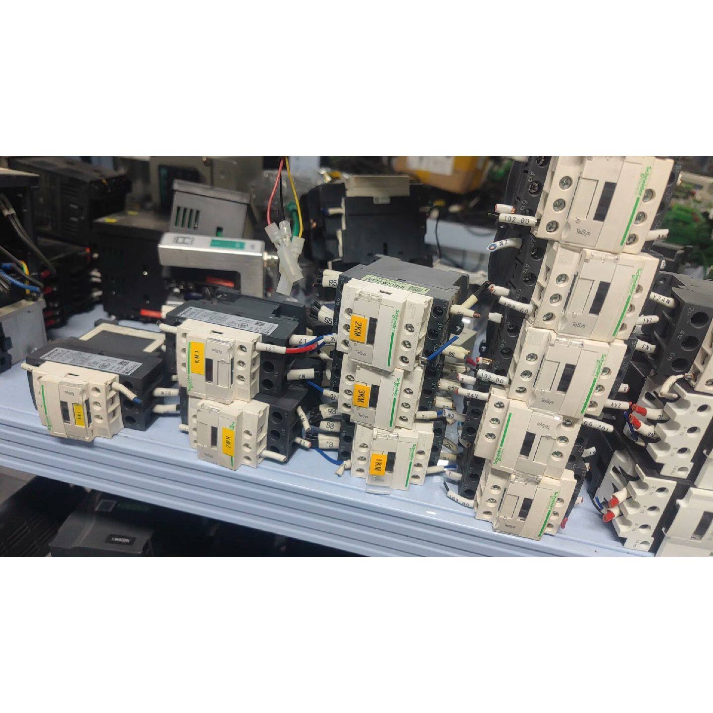 〔议价-可维修〕施耐德交流接触器.议价出 工业设备备件