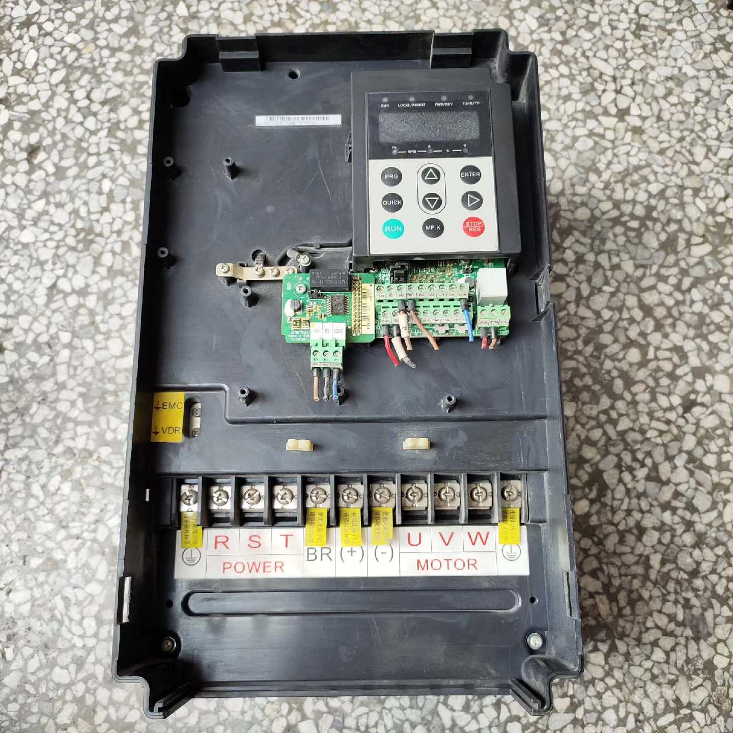 议价汇川变频器MD500ET22G22kw维修图片