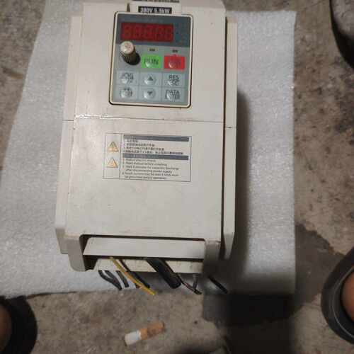 正弦变频器EM100-5R5-3B