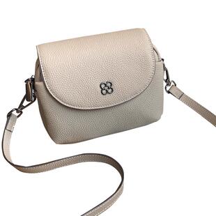 时尚休闲散步真皮斜挎小包包女手机包2026秋冬新款软皮肩挎小方包