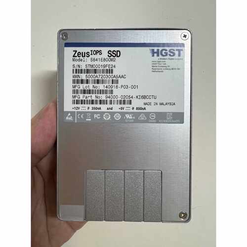 议价日立 Zeus IOPS S841E800M2 800GB SAS固态硬盘，2.5寸规格。