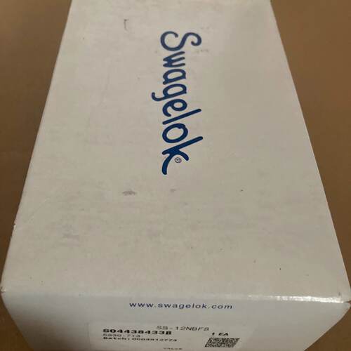 议价世伟洛克 SS-12NBF8不锈钢联合阀帽针阀 2.4 Cv 1/2 in. FNPT