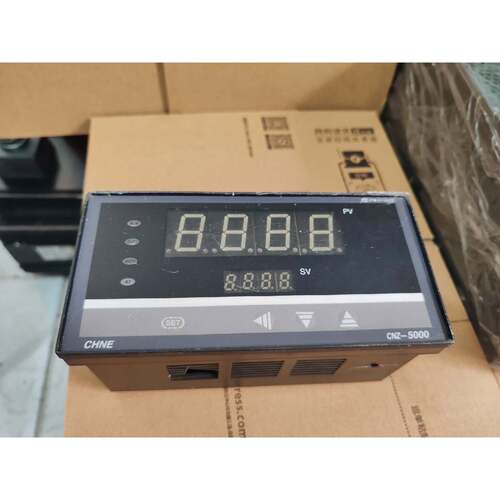 在线议价CHNE CNZ-5000温控器  功能正常 0-20MA